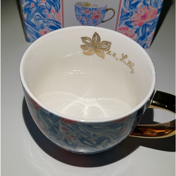 Brand New in Box Lilly Pulitzer Bondi Blue My Little Peony Signature Ceramic Mug - Picture 2 of 3